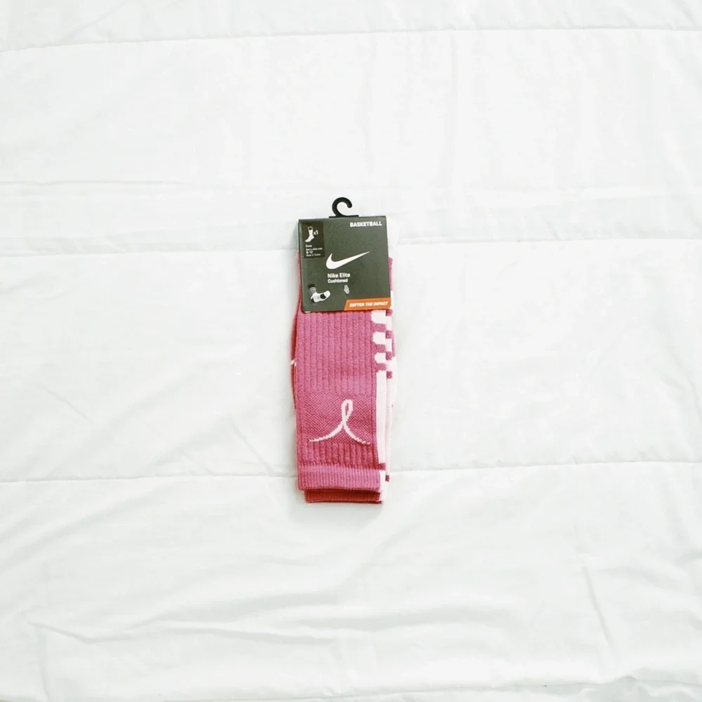 Nike Elite Breast Cancer Awareness - Picture 2 of 4